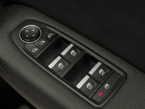 DS24BNL Renault Captur 1.0 TCE 90 Techno 5dr Thumbnail #18