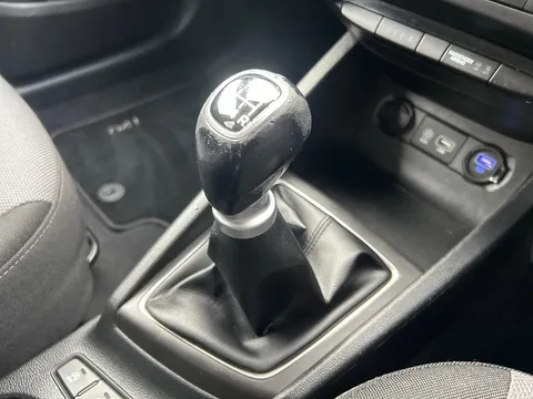 KY19XJK Hyundai i20 1.2 MPi SE 5dr Thumbnail #14