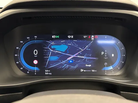 RE25KLV Volvo XC40 2.0 B4P Plus Black Edition 5dr Auto Thumbnail #30