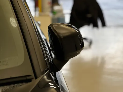 RE25KLV Volvo XC40 2.0 B4P Plus Black Edition 5dr Auto Thumbnail #33