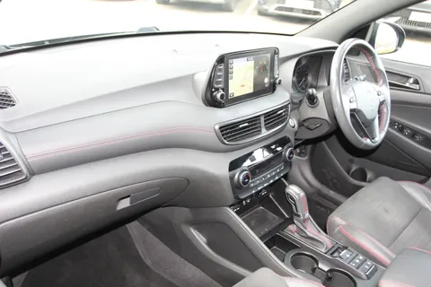 DF69FNN Hyundai Tucson 1.6 TGDi 177 N Line 5dr 2WD DCT Thumbnail #13