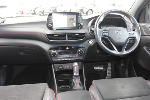 DF69FNN Hyundai Tucson 1.6 TGDi 177 N Line 5dr 2WD DCT Thumbnail #16
