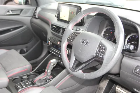 DF69FNN Hyundai Tucson 1.6 TGDi 177 N Line 5dr 2WD DCT Thumbnail #19