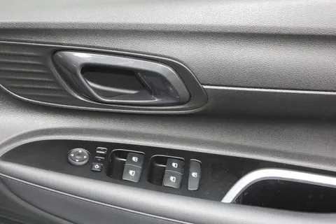 DU22BBJ Hyundai Bayon 1.0 TGDi [120] 48V MHEV Premium 5dr Thumbnail #15