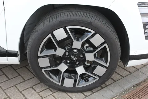 EK25OBX Hyundai Kona 160kW Ultimate 65kWh 5dr Auto Thumbnail #5