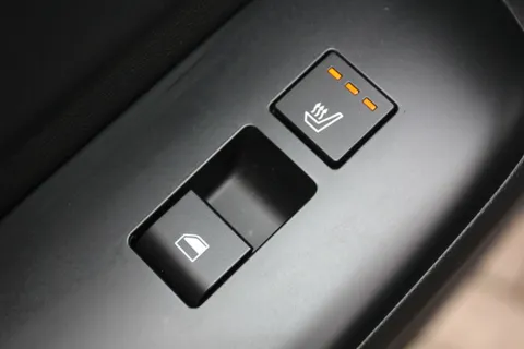 EK25ZRX Hyundai Kona 160kW Ultimate 65kWh 5dr Auto [Lux Pack/Leather] Thumbnail #13