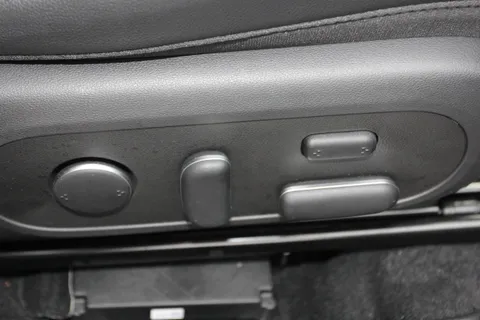 EK25ZRX Hyundai Kona 160kW Ultimate 65kWh 5dr Auto [Lux Pack/Leather] Thumbnail #19