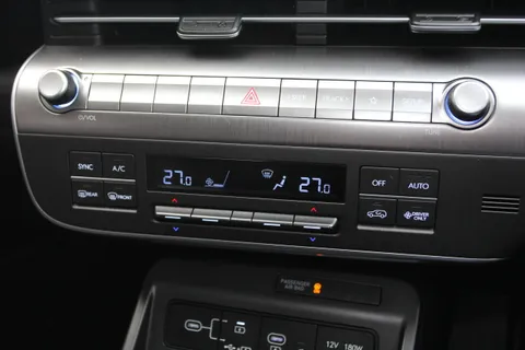 EK25ZRX Hyundai Kona 160kW Ultimate 65kWh 5dr Auto [Lux Pack/Leather] Thumbnail #31