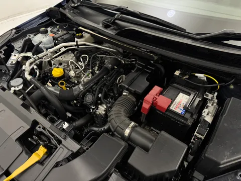 OE74FGX Nissan Qashqai 1.3 DiG-T MH 158 N-Connecta 5dr Thumbnail #29