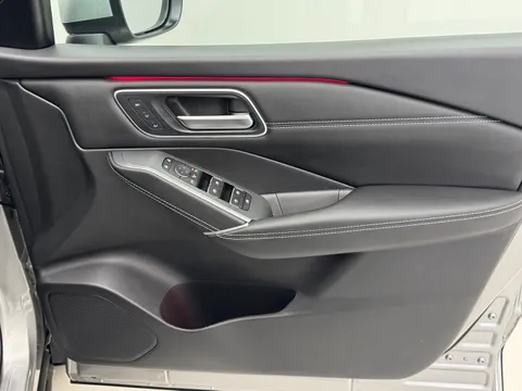 OW25YPH Nissan Qashqai 1.5 E-Power Tekna 5dr Auto Thumbnail #24