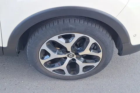 BN68EBA Renault Captur 0.9 TCE 90 GT Line 5dr Thumbnail #4