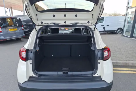 BN68EBA Renault Captur 0.9 TCE 90 GT Line 5dr Thumbnail #28