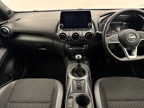 DL24FKG Nissan Juke 1.0 DiG-T 114 N-Connecta 5dr Thumbnail #11
