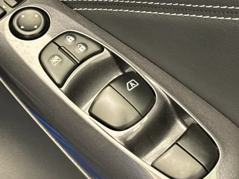 DL24FKG Nissan Juke 1.0 DiG-T 114 N-Connecta 5dr Thumbnail #18