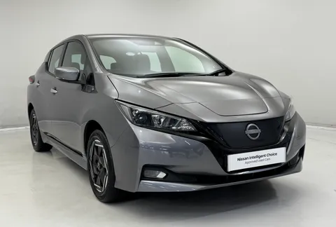 2 of 34 for Nissan LEAF 110kW Acenta 39kWh 5dr Auto