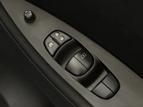 20 of 34 for Nissan LEAF 110kW Acenta 39kWh 5dr Auto