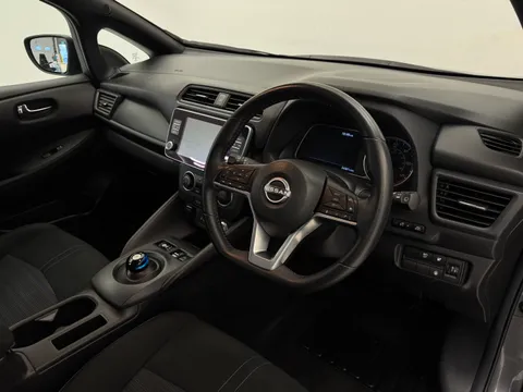 21 of 34 for Nissan LEAF 110kW Acenta 39kWh 5dr Auto