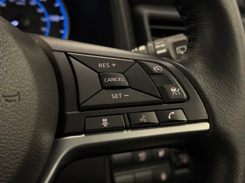 23 of 34 for Nissan LEAF 110kW Acenta 39kWh 5dr Auto