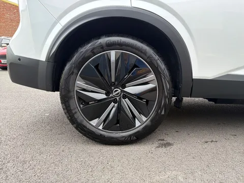 OE25LXM Nissan Qashqai 1.5 E-Power Tekna 5dr Auto Thumbnail #8