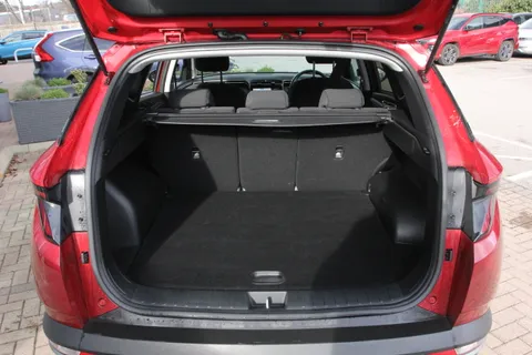 EF22UWM Hyundai Tucson 1.6 TGDi SE Connect 5dr 2WD Thumbnail #14