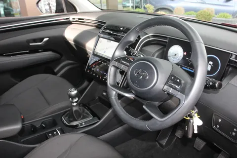 EF22UWM Hyundai Tucson 1.6 TGDi SE Connect 5dr 2WD Thumbnail #16