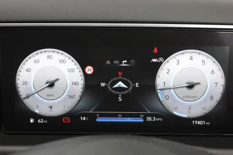 EF22UWM Hyundai Tucson 1.6 TGDi SE Connect 5dr 2WD Thumbnail #18