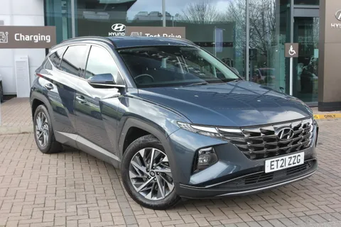 ET21ZZG Hyundai Tucson 1.6 TGDi Premium 5dr 2WD Thumbnail #2