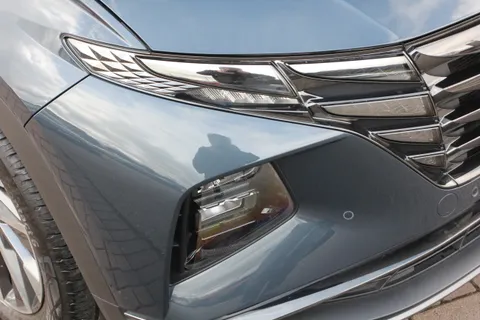 ET21ZZG Hyundai Tucson 1.6 TGDi Premium 5dr 2WD Thumbnail #4