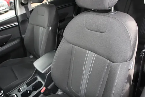 ET21ZZG Hyundai Tucson 1.6 TGDi Premium 5dr 2WD Thumbnail #8