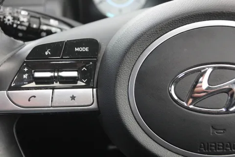 ET21ZZG Hyundai Tucson 1.6 TGDi Premium 5dr 2WD Thumbnail #19