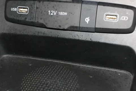 ET21ZZG Hyundai Tucson 1.6 TGDi Premium 5dr 2WD Thumbnail #25