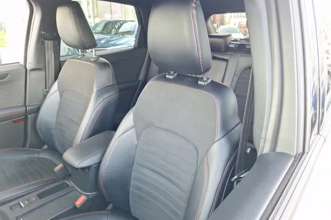 BU21FCA Ford Kuga 1.5 EcoBlue ST-Line Edition 5dr Thumbnail #18