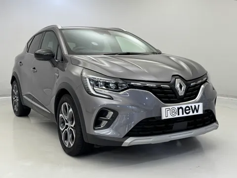 DY73NPC Renault Captur 1.6 E-Tech full hybrid 145 Techno 5dr Auto Thumbnail #1