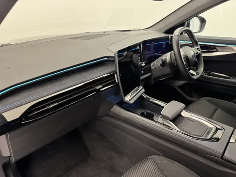 YB73KUA Renault Austral E-Tech FHEV Techno Esprit Alpine 5dr Auto Thumbnail #13