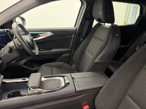 YB73KUA Renault Austral E-Tech FHEV Techno Esprit Alpine 5dr Auto Thumbnail #14