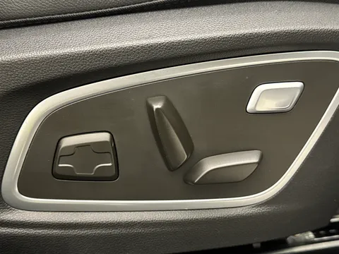 YB73KUA Renault Austral E-Tech FHEV Techno Esprit Alpine 5dr Auto Thumbnail #19