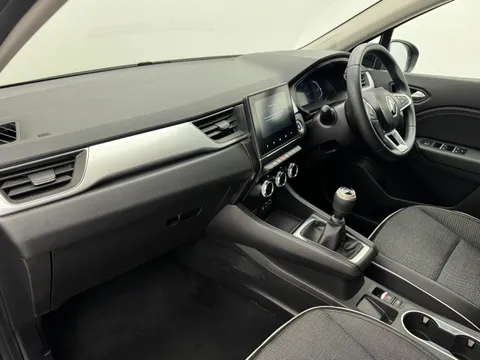 HN24GSU Renault Captur 1.0 TCE 90 Techno 5dr Thumbnail #12