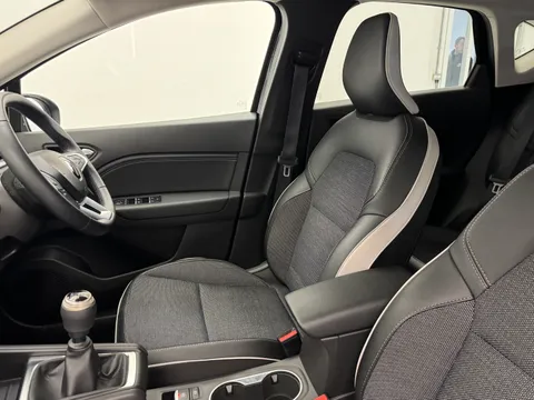 HN24GSU Renault Captur 1.0 TCE 90 Techno 5dr Thumbnail #13