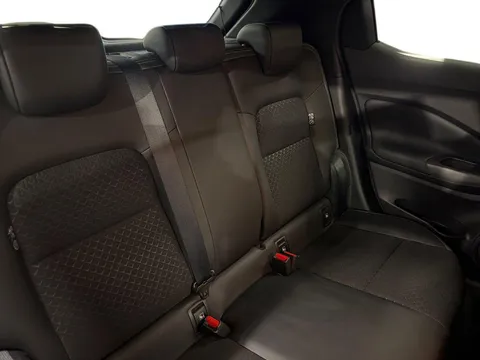 DF22GSU Nissan Juke 1.0 DiG-T 114 Kiiro 5dr DCT Thumbnail #16