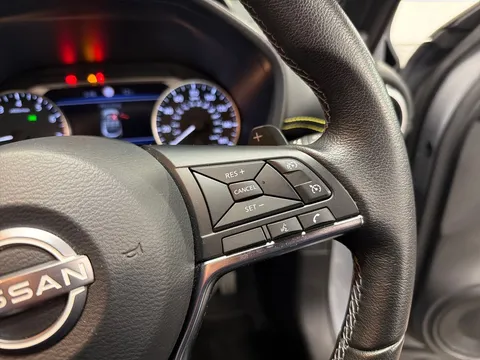 DF22GSU Nissan Juke 1.0 DiG-T 114 Kiiro 5dr DCT Thumbnail #24