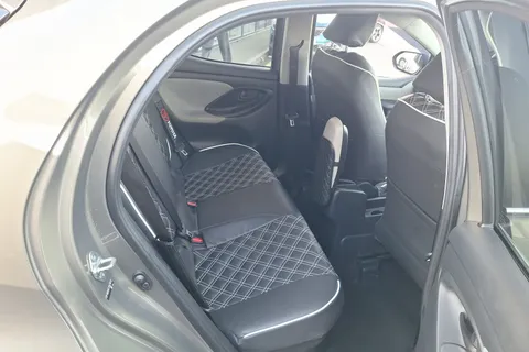 KS71WBG Toyota Yaris 1.5 Hybrid Excel 5dr CVT Thumbnail #14