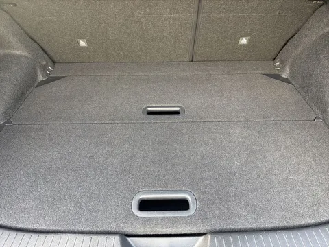 DN72XUD Nissan Qashqai 1.3 DiG-T MH 158 N-Connecta 5dr Xtronic Thumbnail #18