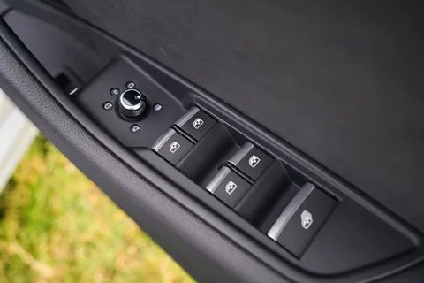 BL71KJX Audi A5 40 TFSI 204 Edition 1 2dr S Tronic Thumbnail #36