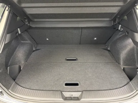 OW74DHV Nissan Qashqai 1.3 DiG-T MH Tekna 5dr Thumbnail #11