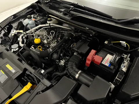 OW74DHV Nissan Qashqai 1.3 DiG-T MH Tekna 5dr Thumbnail #33