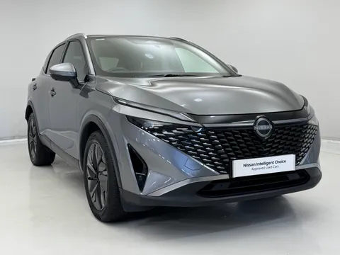 OW74DHV Nissan Qashqai 1.3 DiG-T MH Tekna 5dr Thumbnail #2