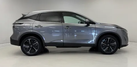 OW74DHV Nissan Qashqai 1.3 DiG-T MH Tekna 5dr Thumbnail #10