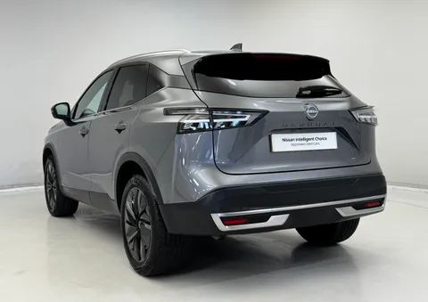 OW74DHV Nissan Qashqai 1.3 DiG-T MH Tekna 5dr Thumbnail #9