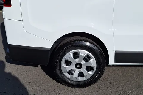 DL75WDE Renault Trafic SL30 Blue dCi 130 Advance [Safety] Van Thumbnail #4