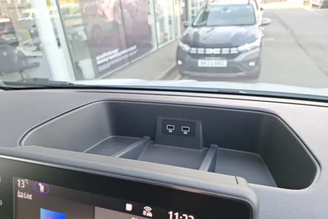 DL75WDE Renault Trafic SL30 Blue dCi 130 Advance [Safety] Van Thumbnail #23